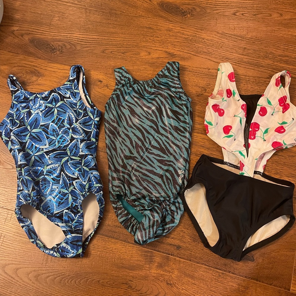 Girls Leo Lot